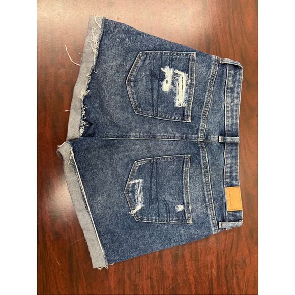American Eagle Stretch Mom Shorts Size 10 - Picture 2 of 7